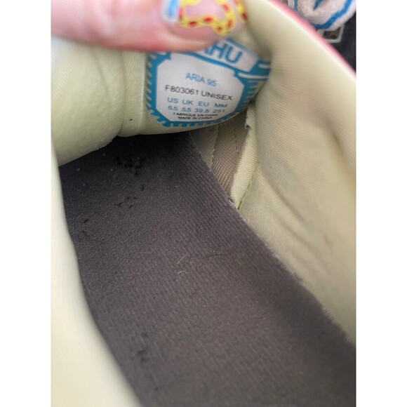 Karhu Sneakers Size 6.5 Grey/ Laurel Oak - Picture 6 of 8